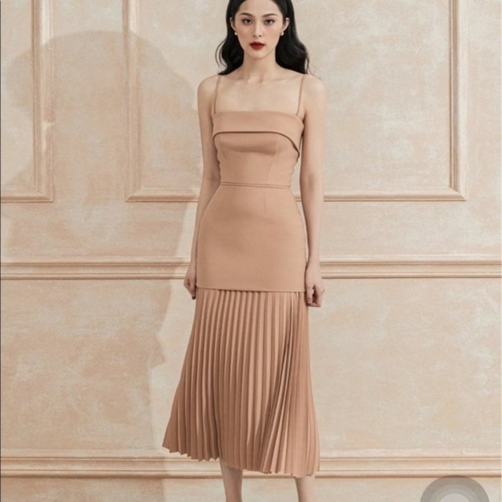 Lane Jt Laurent pleated midi dress